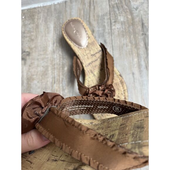 Lindsay Phillips Kitten Heel Size 8 Brown Y2K SwitchFlops Floral - Picture 9 of 12